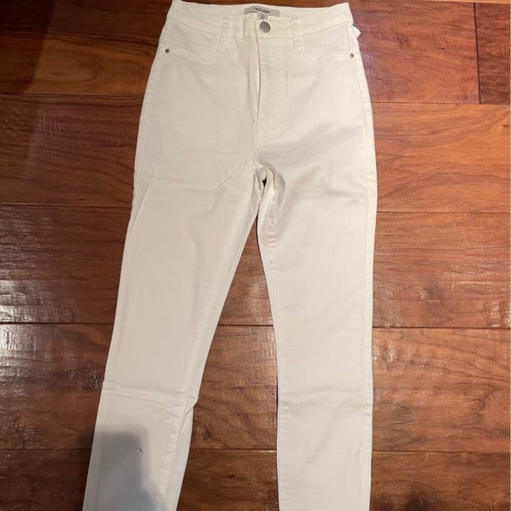 White Jeans